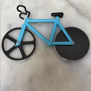 Source Unknown Blue and Black Bicycle Pizza Cutter